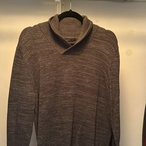 Van Heusen sweater, great condition